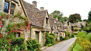 Bibury – temperatura, klimat i pogoda przez cały rok