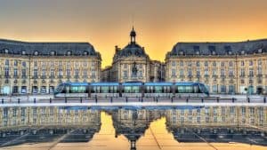 Bordeaux – temperatura, klimat i pogoda przez cały rok