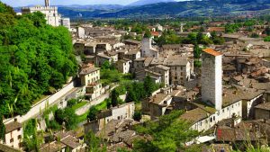Gubbio – temperatura, klimat i pogoda przez cały rok
