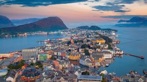 Ålesund – temperatura, klimat i pogoda przez cały rok