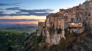 Tourette-sur-Loup – temperatura, klimat i pogoda przez cały rok