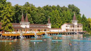 Hévíz – temperatura, klimat i pogoda przez cały rok