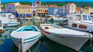 Cres (miasto) – temperatura, klimat i pogoda przez cały rok
