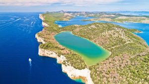 Dugi Otok – temperatura, klimat i pogoda przez cały rok