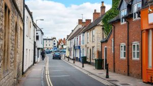 Bicester – temperatura, klimat i pogoda przez cały rok